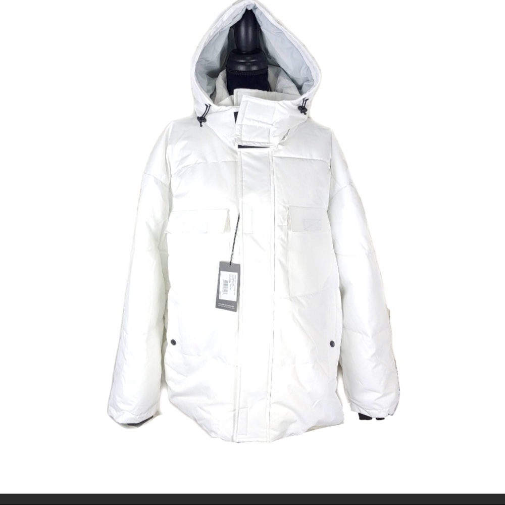 NWT Cross Street Men's Hood Puffers InsulatedWhite Parka - Price tag reads 599